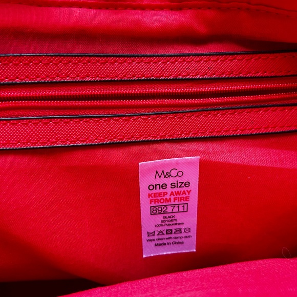 New animal print tote bag with red lining. - Picture 6 of 6